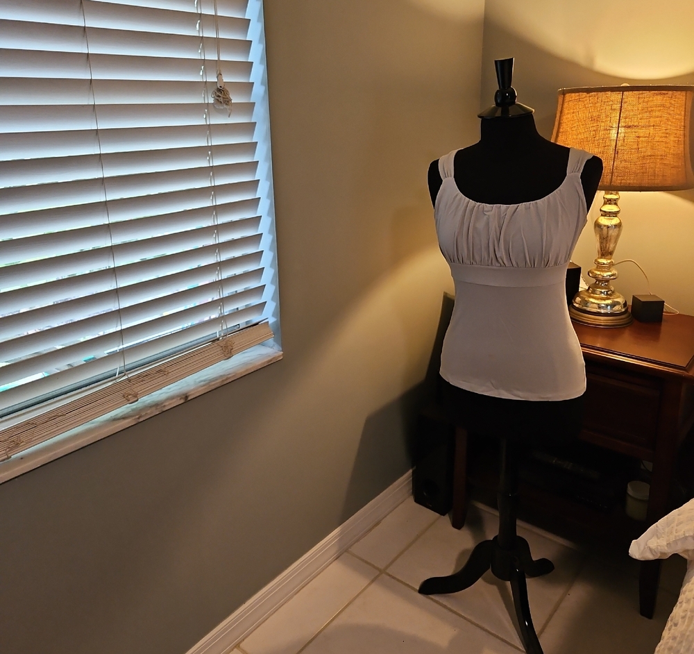 Ann Taylor White Sleeveless Top